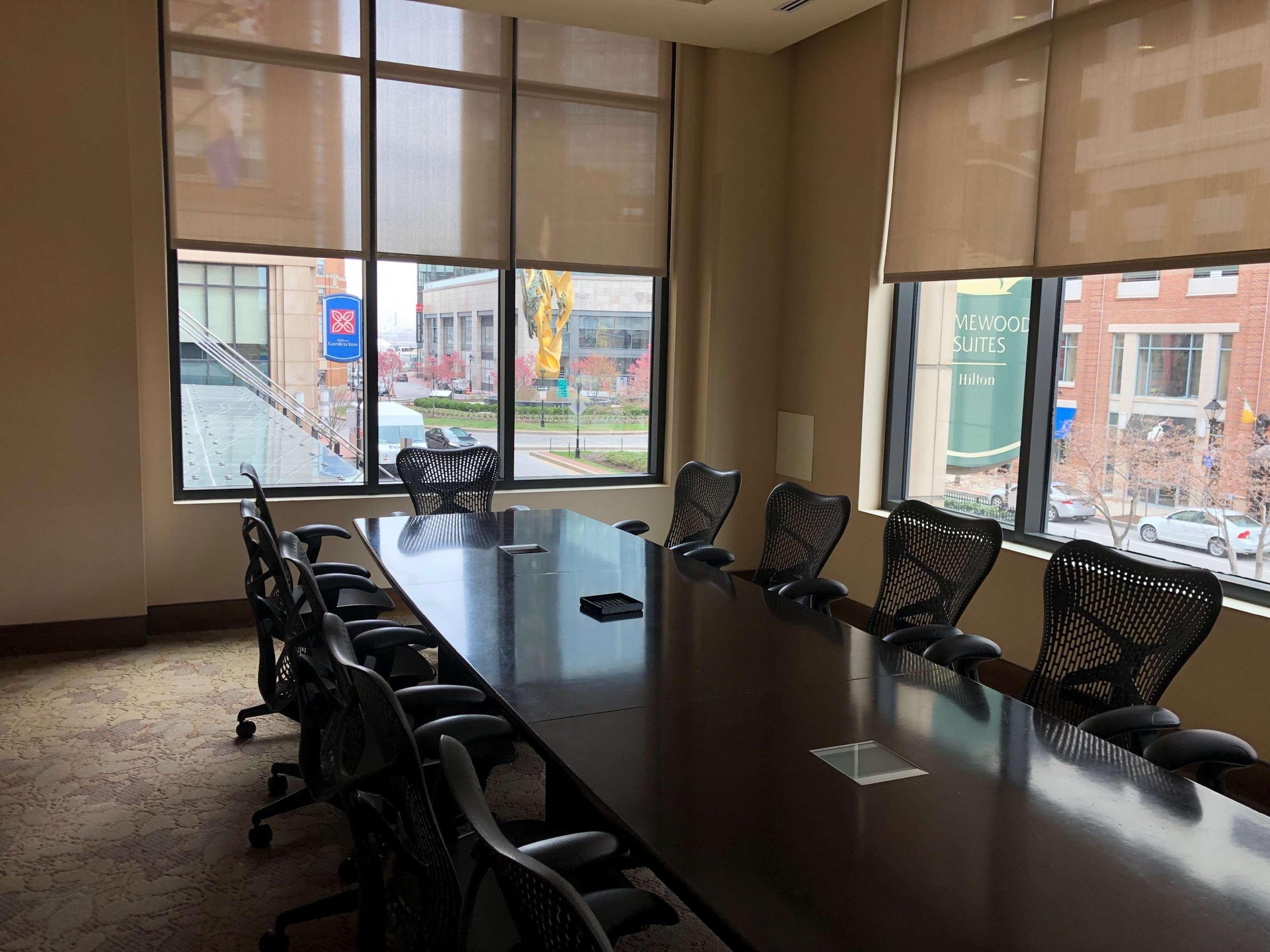 Hilton Garden Inn Baltimore Inner Harbor Экстерьер фото