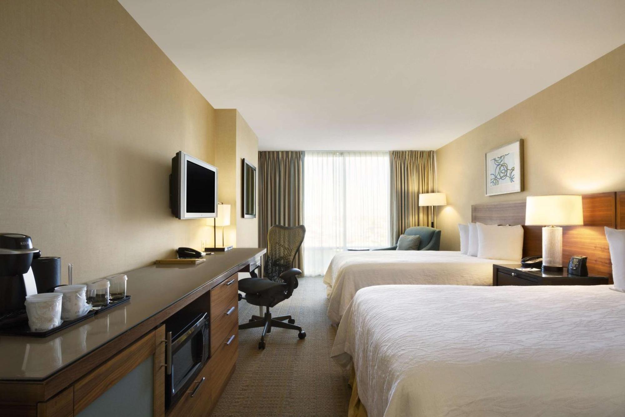 Hilton Garden Inn Baltimore Inner Harbor Экстерьер фото